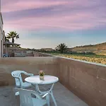 Al Faro Bed & Breakfast *