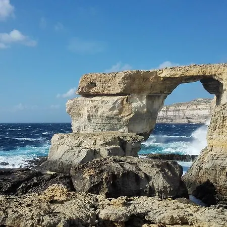 فندق مبيت وإفطار Al Faro