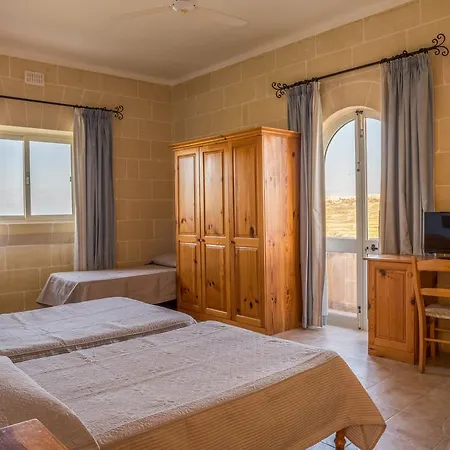 Al Faro فندق مبيت وإفطار