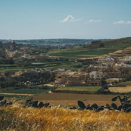 Al Faro فندق مبيت وإفطار