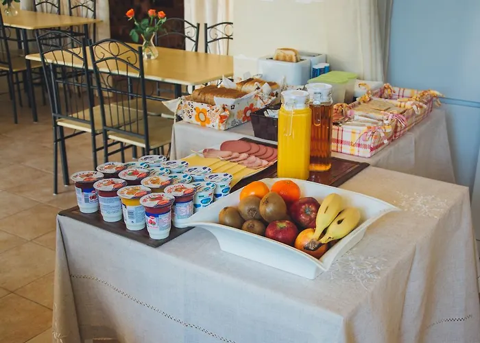 Al Faro Bed & Breakfast